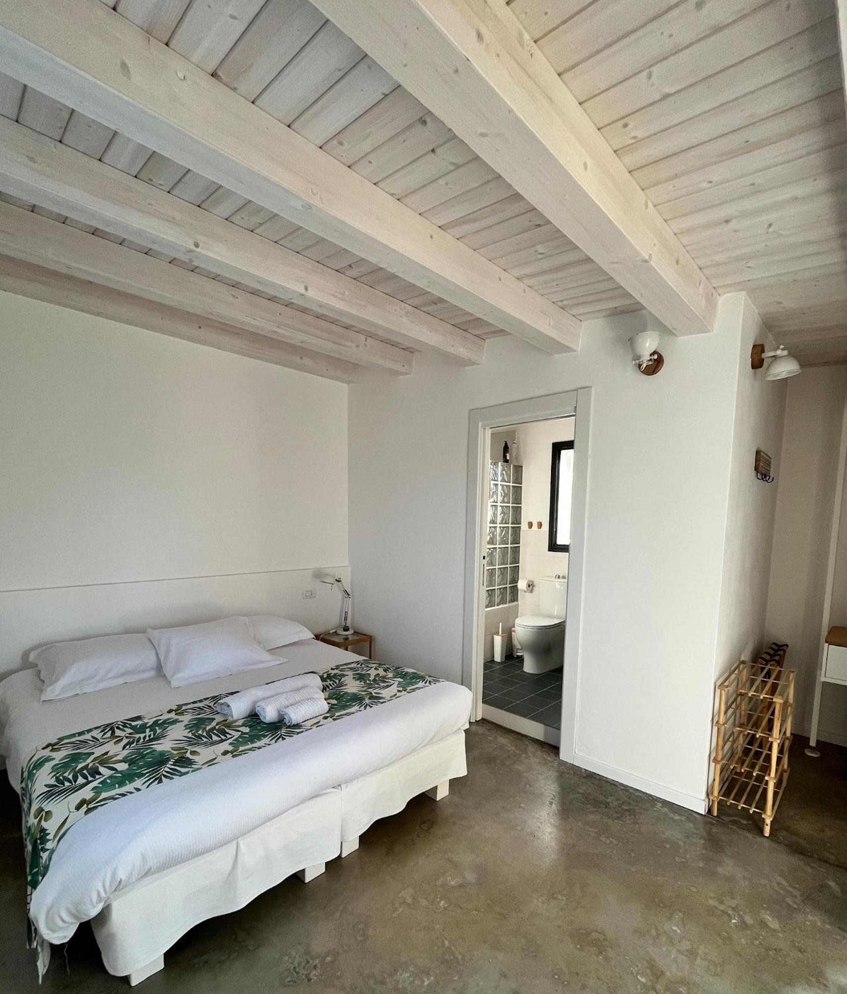 Mayana Sicily - The Suites Санта Мария дел Фокало Екстериор снимка